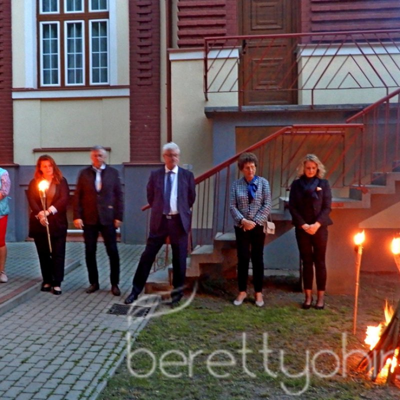 Trianon 100 . fáklyagyújtás05